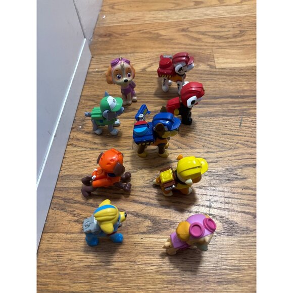 Paw Patrol Action Figure Set Of 8 Characters - Picture 3 of 3